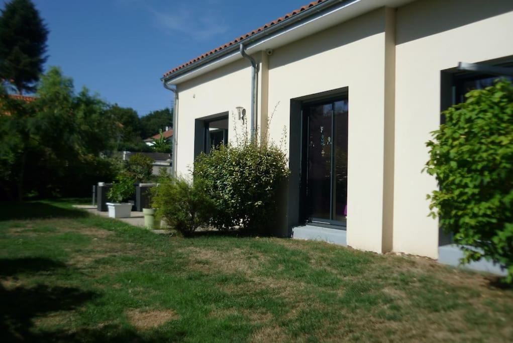 9 Pers 160 M² +Jardin- 10Mn Nantes -30Mn Mer Bouguenais Ngoại thất bức ảnh